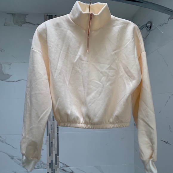 FASHION NOVA Sweatshirt - Picture 2 of 3